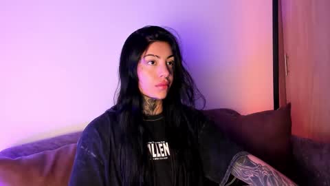     online show from November 2025 12:21:01 AM