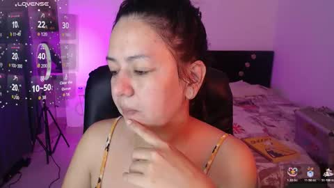 mila_phoenix online show from October 2025 10:01:01 AM