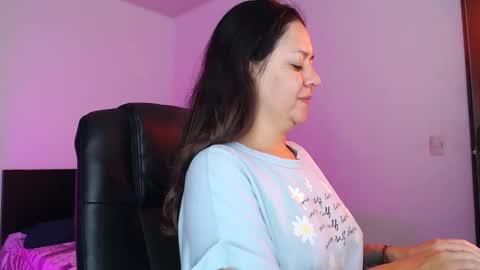 mila_phoenix online show from November 2025 10:26:02 AM