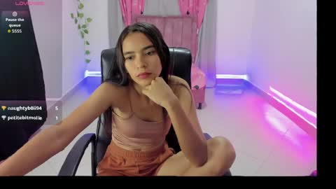 Mila online show from April 2026 01:44:01 PM