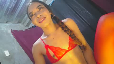 mila_seductressxx online show from June 2026 01:39:01 AM