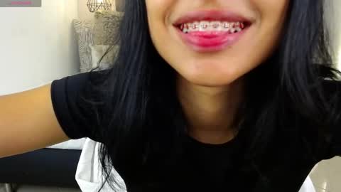 Snapshot of milaa_star chatting on April 2026 03:55:01 AM milaa_star online show from April 2026 03:55:01 AM