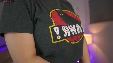 milacrave online show from December 2025 11:38:02 AM