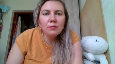 milacristalle online show from August 2026 07:18:02 AM
