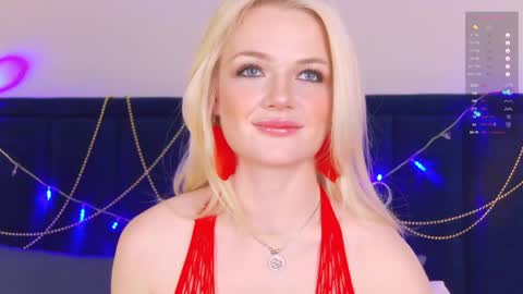 Snapshot of milademies chatting on December 2024 04:52:01 AM Miss Cutie online show from December 2024 04:52:01 AM