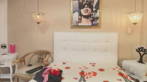 miladiosa online show from March 2026 12:38:02 PM