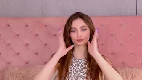 milalick online show from April 2026 06:53:02 AM