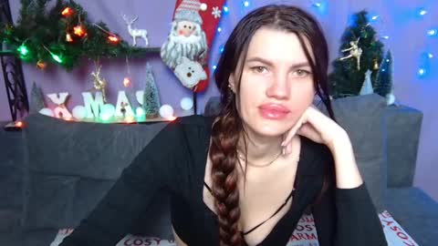 Snapshot of milaloona chatting on December 2024 10:23:02 AM Milaloona online show from December 2024 10:23:02 AM