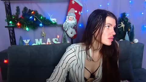 Snapshot of milaloona chatting on December 2024 07:31:01 AM Milaloona online show from December 2024 07:31:01 AM