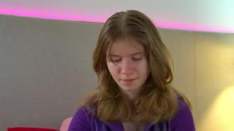 Mila online show from March 2026 08:02:01 PM