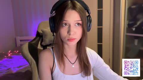 Snapshot of milamiuu chatting on February 2026 01:44:02 AM milamiuu online show from February 2026 01:44:02 AM