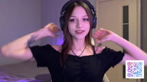 Snapshot of milamiuu chatting on February 2026 03:41:02 PM milamiuu online show from February 2026 03:41:02 PM