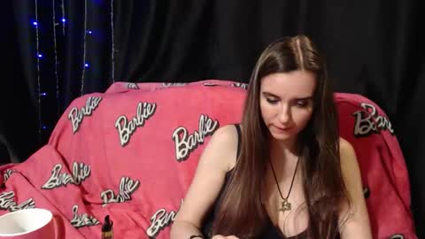 MilAna online show from November 2025 06:43:01 PM