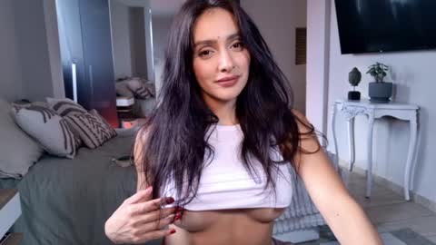 Snapshot of milana_desire chatting on March 2026 09:53:02 PM milana online show from March 2026 09:53:02 PM