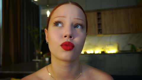 Snapshot of milana_sins chatting on September 2025 02:10:01 PM Remy online show from September 2025 02:10:01 PM