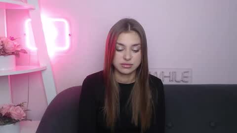 milanaangelas online show from October 2025 07:47:01 PM
