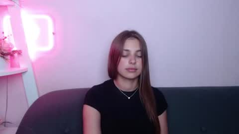 Snapshot of milanaangelas chatting on July 2026 05:04:02 PM milanaangelas online show from July 2026 05:04:02 PM