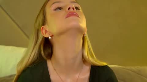 MilanaBalmain online show from July 2026 04:30:01 AM
