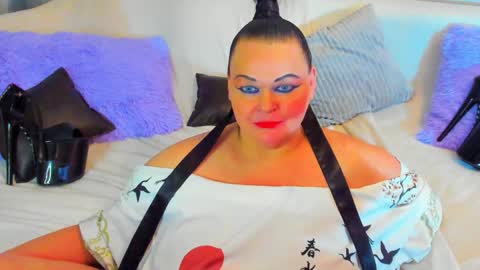 Snapshot of milanabiegert chatting on January 2025 09:40:01 PM Lana online show from January 2025 09:40:01 PM