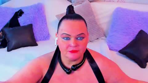 Snapshot of milanabiegert chatting on March 2025 12:30:02 PM Lana online show from March 2025 12:30:02 PM