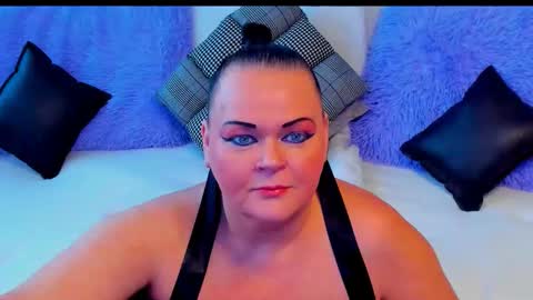 Lana online show from November 2025 07:47:02 AM