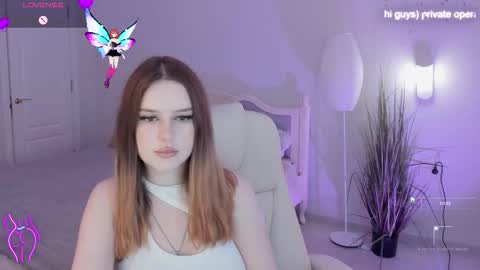 milanamoons online show from November 2025 09:52:02 AM