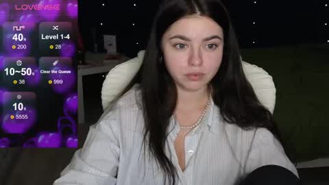 Mila online show from February 2025 06:41:01 PM