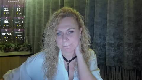 milanna_x online show from November 2025 06:20:01 PM