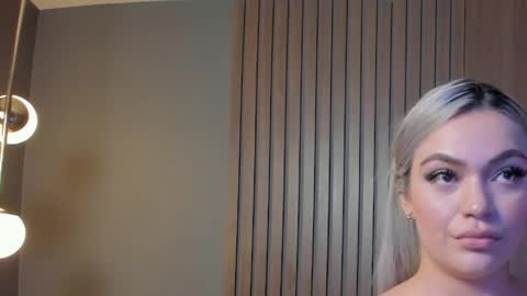 Sexy Mila  online show from February 2025 03:05:01 PM