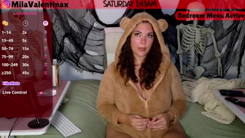 Mila Valentina online show from October 2025 05:43:02 AM