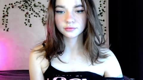 Snapshot of milaxaysy01 chatting on December 2024 02:13:02 PM Mila 3 online show from December 2024 02:13:02 PM