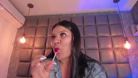 Milena  online show from February 2025 09:56:01 AM