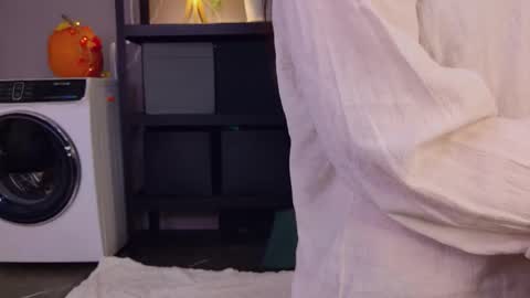 Miley online show from November 2025 05:41:02 AM