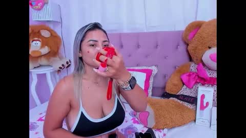 Antonella online show from June 2026 12:44:02 PM