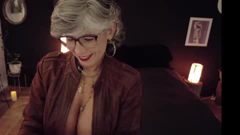 Fabiola online show from April 2026 10:18:01 PM