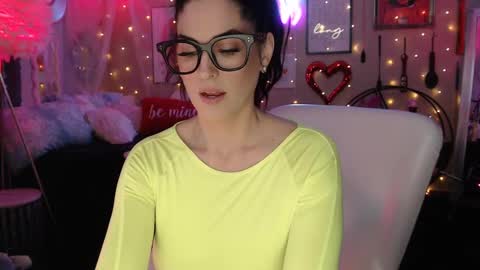 Snapshot of milf_lacey chatting on February 2025 09:58:02 PM Milf Lacey online show from February 2025 09:58:02 PM