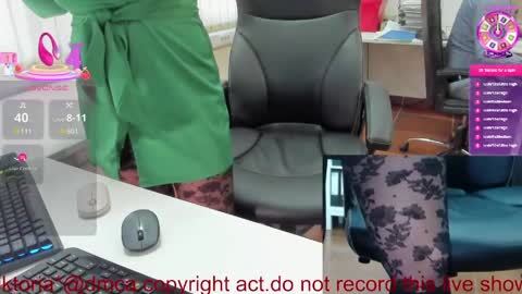 Viktoria online show from April 2026 10:04:02 AM