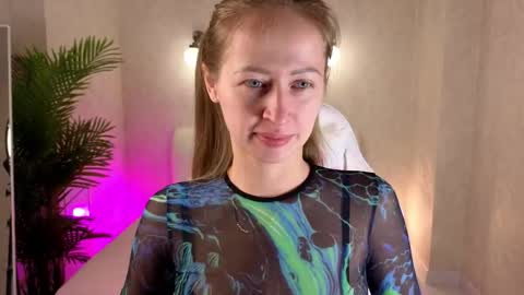 milfcruze online show from October 2025 01:18:01 AM