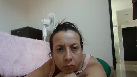 Snapshot of milfevha chatting on September 2025 06:29:01 PM milfevha online show from September 2025 06:29:01 PM
