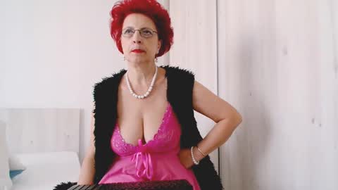 Milfsupreme online show from September 2025 11:22:02 AM
