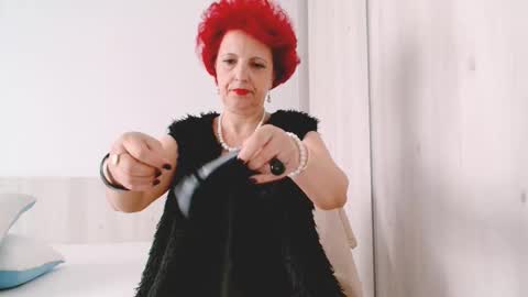 Milfsupreme online show from September 2025 11:37:01 AM