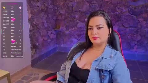 milfrosa_ online show from November 2025 10:25:01 PM