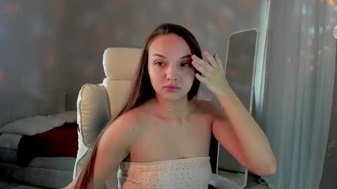 Milana online show from March 2026 06:04:02 AM