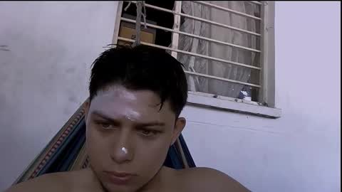 Snapshot of milk_boy25 chatting on October 2025 03:56:02 PM milk_boy25 online show from October 2025 03:56:02 PM