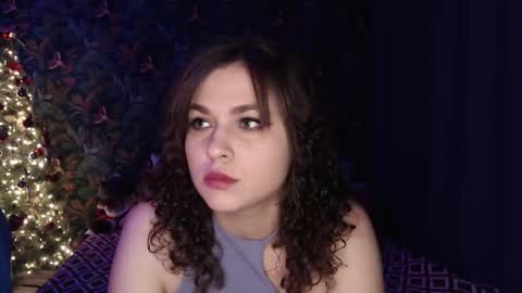 Stella and Neo online show from January 2026 09:16:02 PM