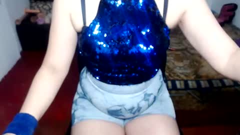 Snapshot of milk_women_dirty20 chatting on June 2026 07:17:01 PM milk_women_dirty20 online show from June 2026 07:17:01 PM
