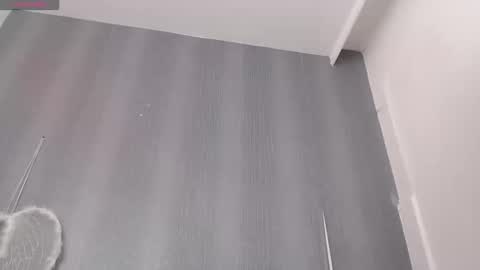 Amira online show from September 2025 12:59:02 PM