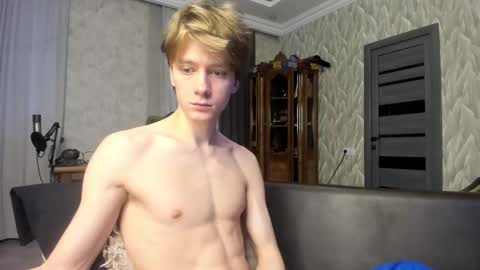 Isaac online show from February 2026 04:49:02 AM