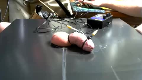 Snapshot of milkm3dry chatting on December 2024 05:23:01 AM milk me dry online show from December 2024 05:23:01 AM