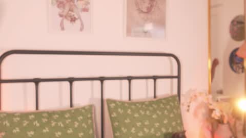 milky_0 online show from January 2026 07:06:02 PM